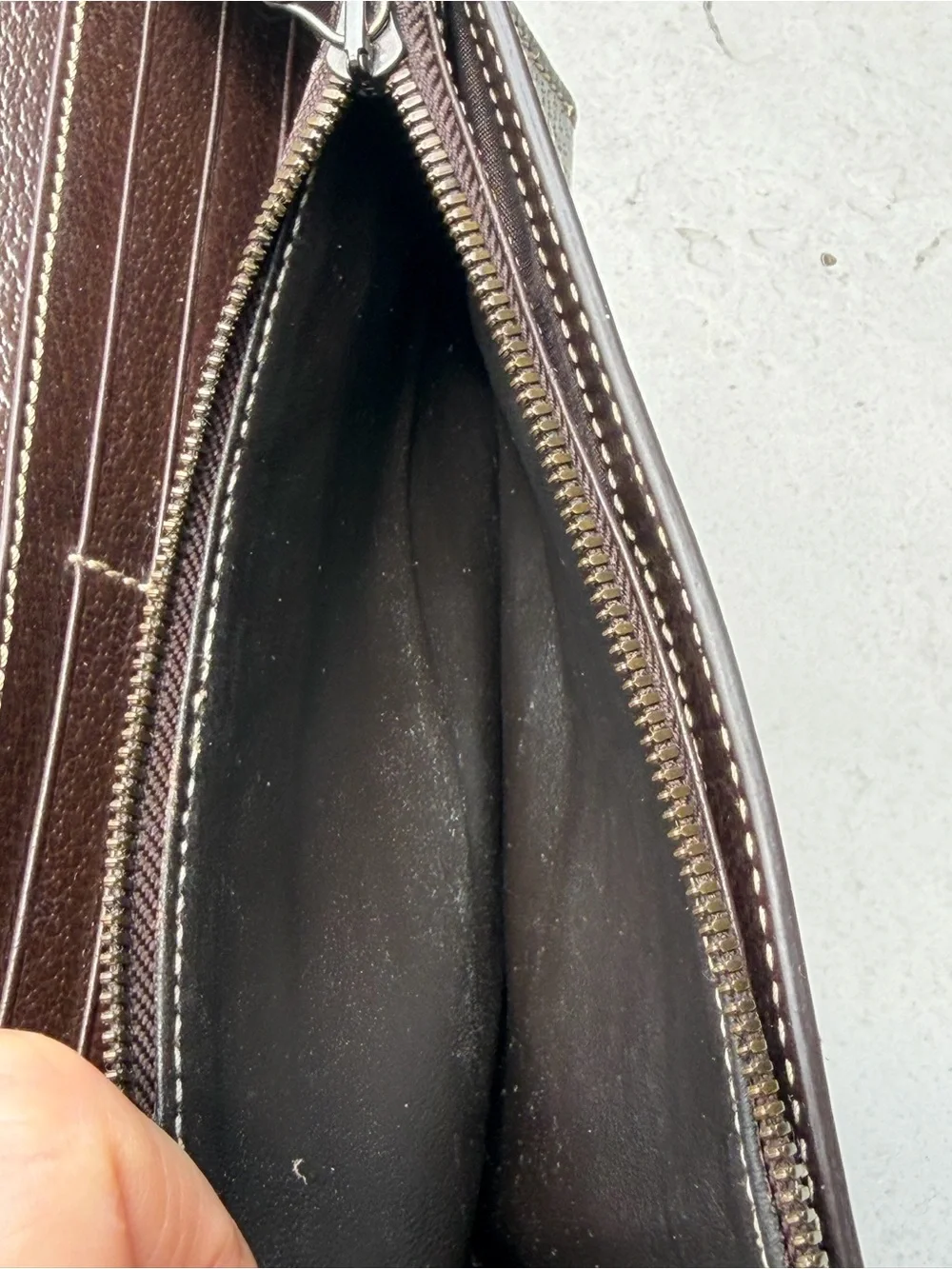 Gucci Beige and Brown GG Canvas Vintage Wallet.